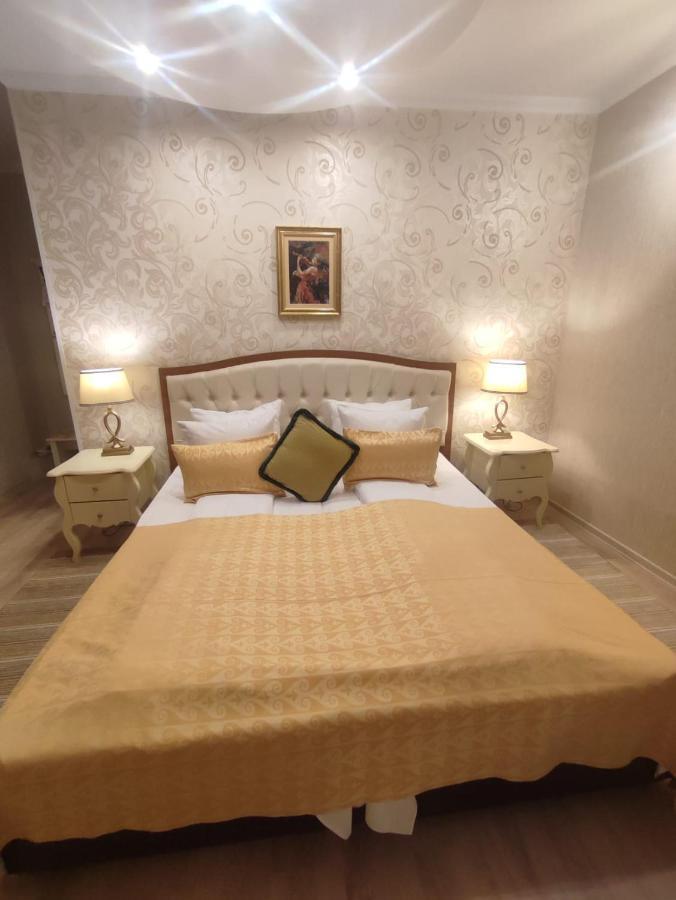 Отель Casa Alina Дева Экстерьер фото