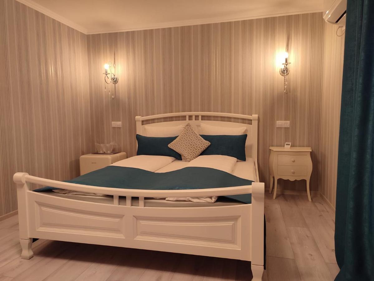 Отель Casa Alina Дева Экстерьер фото