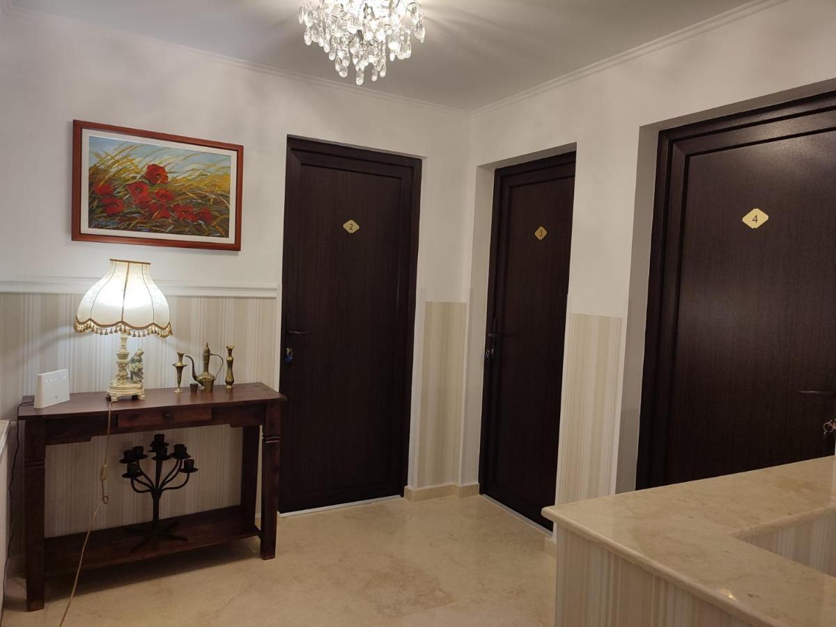 Отель Casa Alina Дева Экстерьер фото