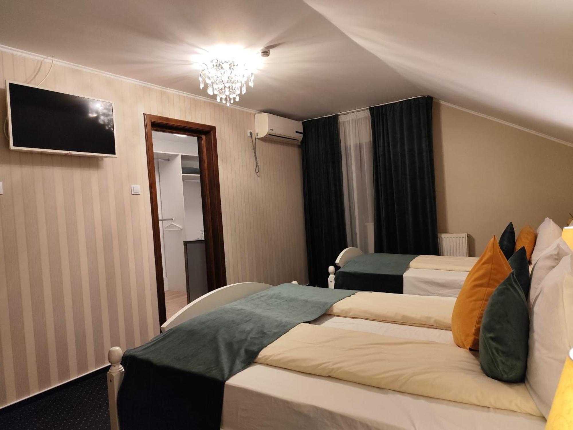 Отель Casa Alina Дева Номер фото
